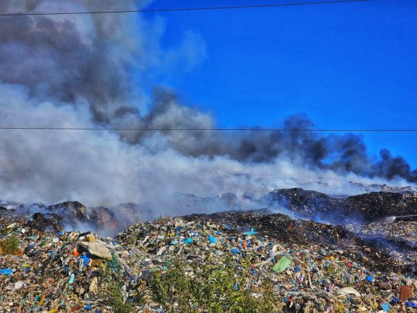 Dâmbovița: Depozitul de deșeuri Aninoasa, o problemă de actualitate și la un an distanță de la incendiul devastator. Nu s-au făcut decât proiecte!