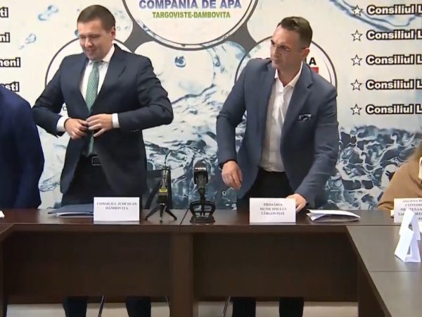 Dâmbovița: Festivist, Compania de apă (CATD) a semnat un nou contract de lucrări (zeci de milioane de euro). Nimeni nu a vorbit de “elefantul” din încăpere!