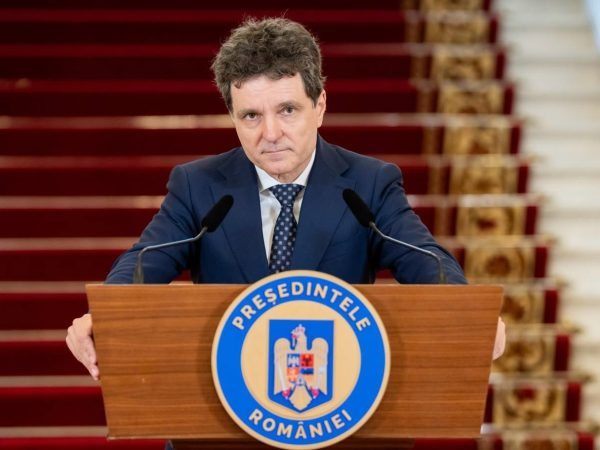 Val uriaș de reacții negative, pentru Nicușor Dan, după desemnarea lui Adrian Veștea. “Regret votul pe care vi l-am dat!”