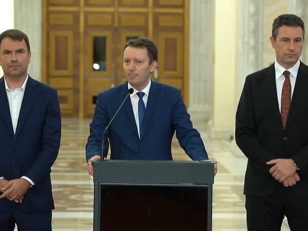 Programul de guvernare, pentru un nou Guvern, depus la Parlament. Siegfried Mureșan recunoaște că nu are decât 170 de voturi, din cele 233 necesare!