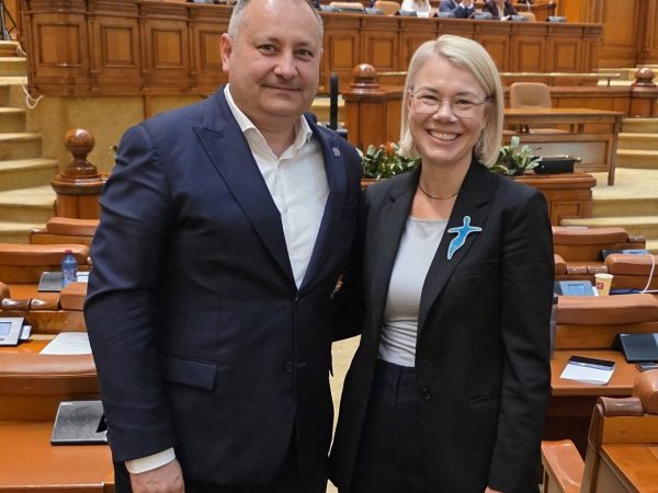 Deputat Daniel Blaga: Am votat  o lege care le oferă femeilor dreptul de a fi însoțite la naștere! Nicio femei nu ar trebui să nască singură!