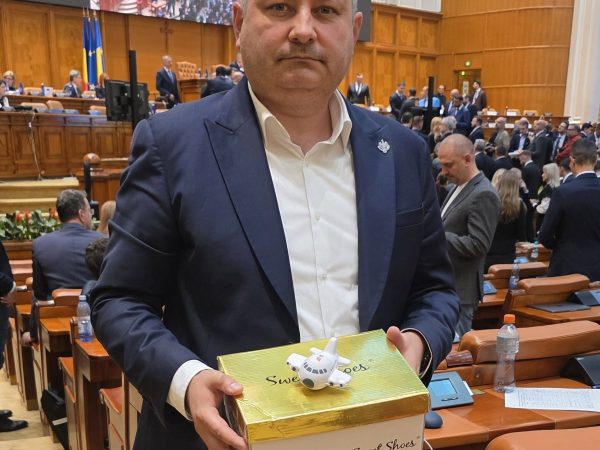 Daniel Blaga, deputat USR, după votarea Guvernului Luca Niculescu: PSD va spune „Moștenirea Bolojan e dezastruoasă. Avem nevoie de timp!”
