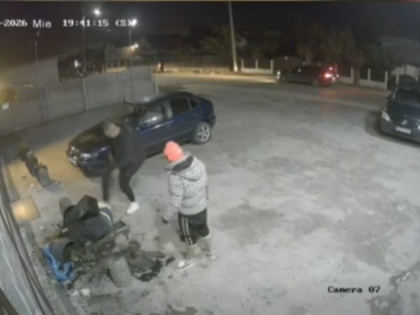 Mogoșani: Tentativă de omor surprinsă de o cameră de supraveghere!